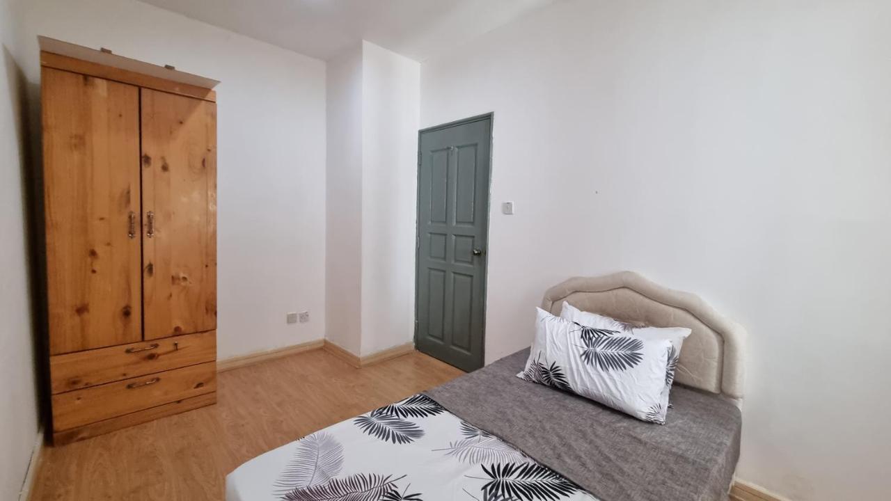 Kenyalang Emerald Riverine Homestay Kuching Bagian luar foto